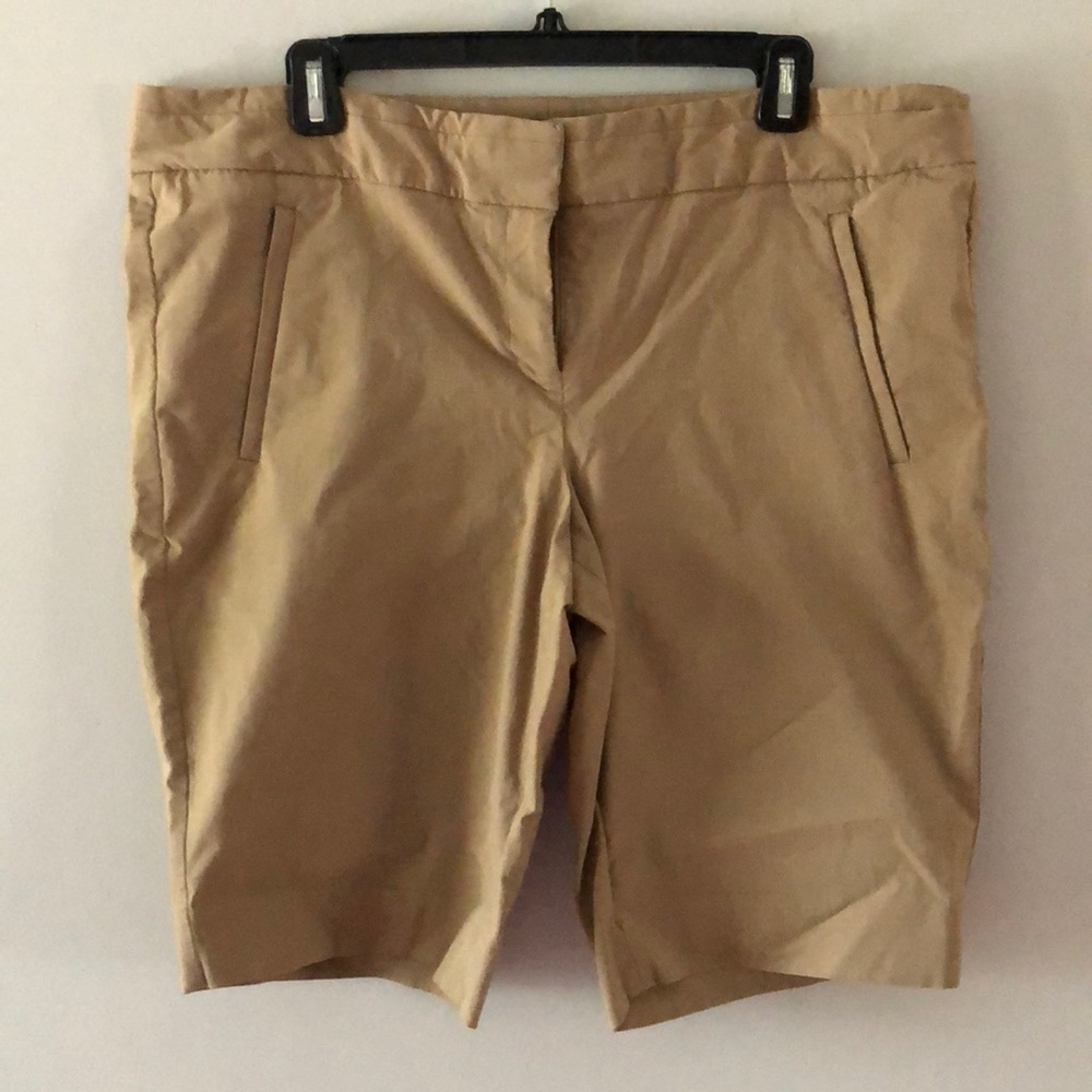 The Limited Exact Stretch Bermuda Shorts